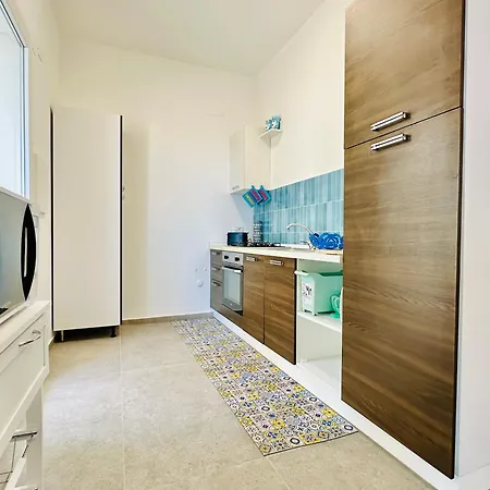 Holiday home Casa La Mama, A 150 Mt Dal Mare Alcamo
